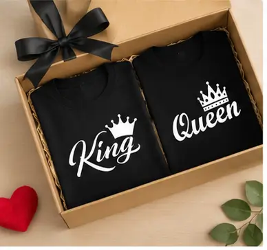 ANGjGsn1TUEwjOo7DO5dyTiFExRONgyrRIQpo1nW-3.webp King Queen Couple T-Shirt Set – Printed Cotton Blend Matching T-Shirts for Men & Women (Pack of 2) ( default, MEN - XXL/ WOMEN - XXL )