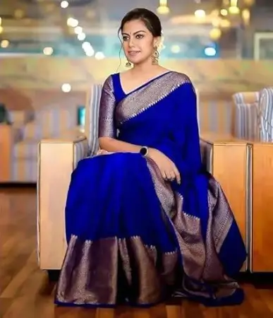 DQGyWbyGlTXyU6yDdWkvqGxRK3EP58oSXXsXg3TH.webp Jacquard Saree Emerald Elegance Collection ( Royal Blue, OS )