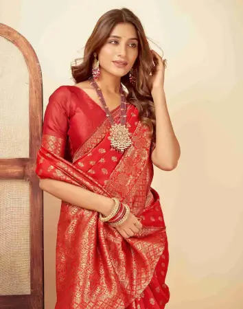 V8ftTtf1XYAvBKD0DD5DOiOmUPumMgMStfbIXrCw.webp Jacquard Saree Timeless Grace Collection ( red, OS )